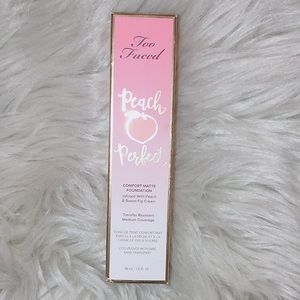 Too faced peach perfect foundation / chestnut